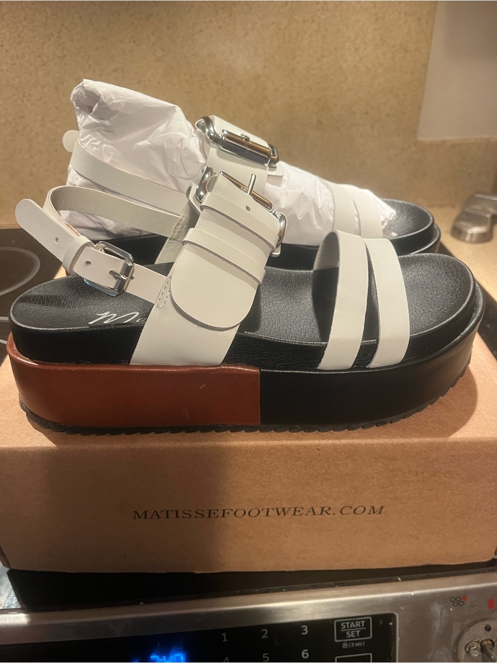Matisse Greta—White Leather Platform Sandal with Buckle